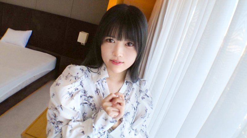Fluffy time begins! A gentle girl working at a warm and fuzzy flower shop has applied! Her soft atmosphere suddenly changes! She sucks you in from top to bottom like a vacuum! Blooming beyond the limits of sexual desire! You still don