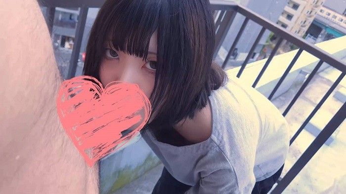 【個人拍攝+屋外】柔軟系精神病患者，在校舎屋頂上提供3萬元的口交服務【4K畫質】