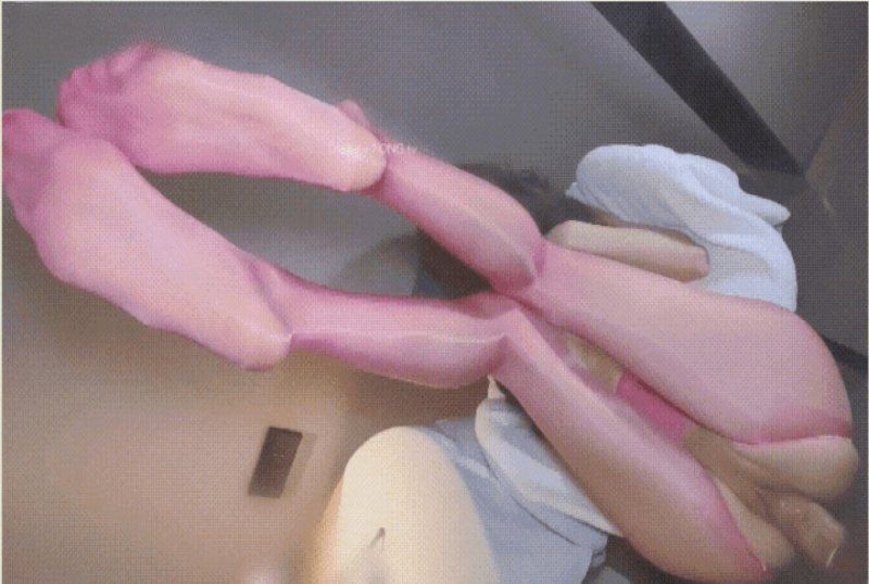 杏吧傳媒 高光粉絲襪纖纖美腿軟糯滾燙蜜道操到腿軟-悠悠