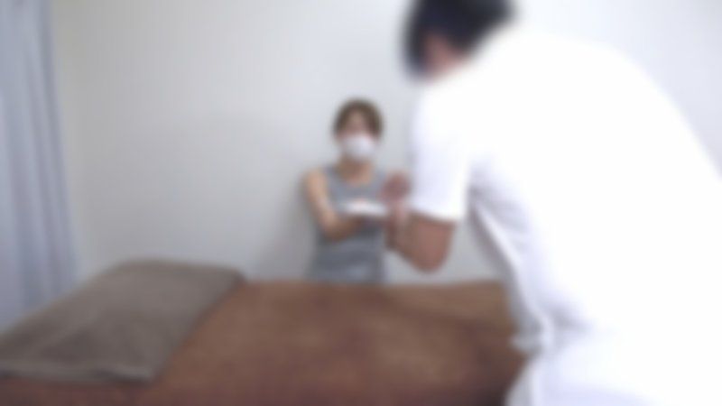 ♡50% off until August 2nd! 【No Filters・Complete Amateur】A beautiful woman who spends her days busy with work and as a single mother visits our store for the first time. She