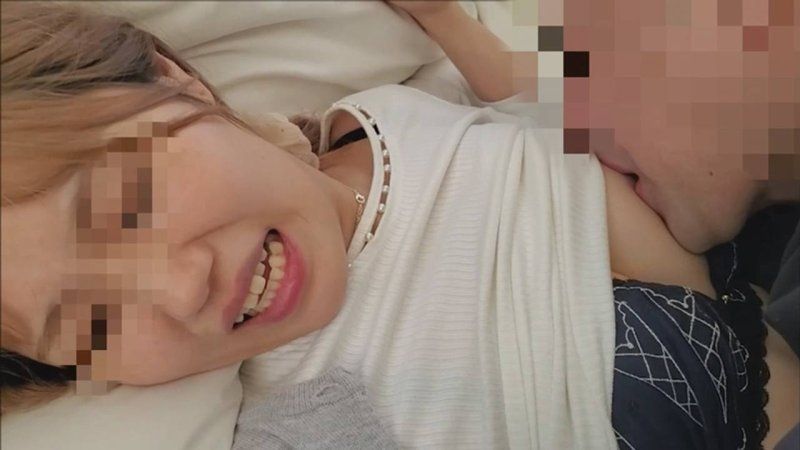 隱瞞老公借錢無法償還，將她帶到房間，玩弄身體，抵抗也徒勞，在陰道內大量中出其他男人精液