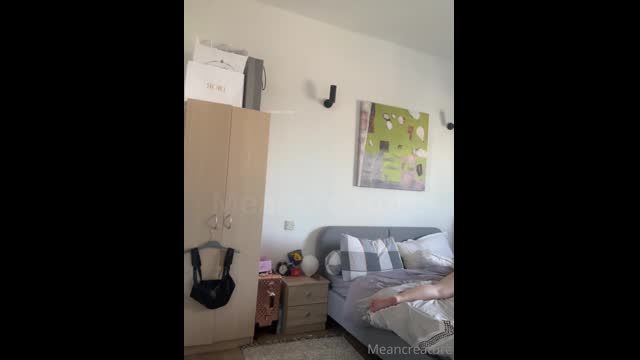 onlyfans_Ms_meancreature 进门看到这幕你会想对我做什麽